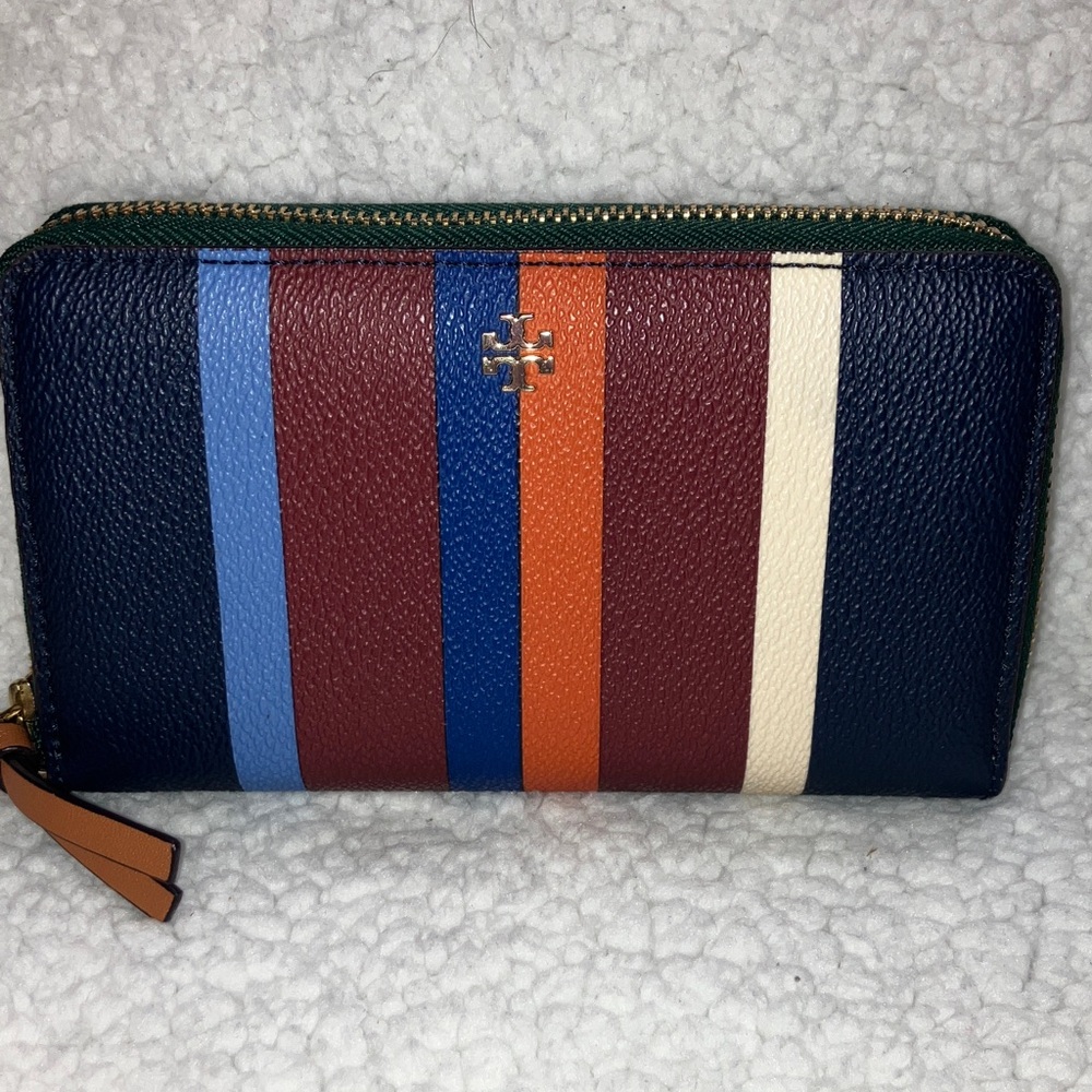 Tory Burch Multicolor Striped zip around Wallet Excellent Condition - Picture 16 of 16